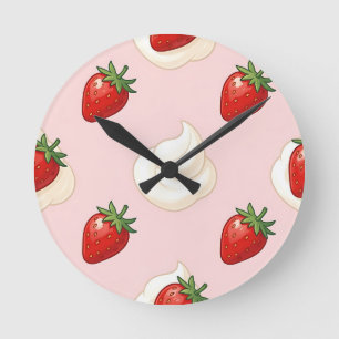 Horloge Ronde Motif mignon de crème fouettée aux fraises