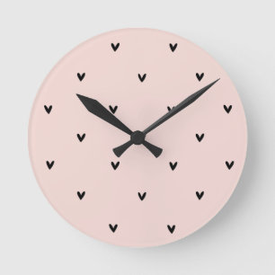 Horloge Ronde Motif Pastel Moderne Rose et Coeurs Noirs