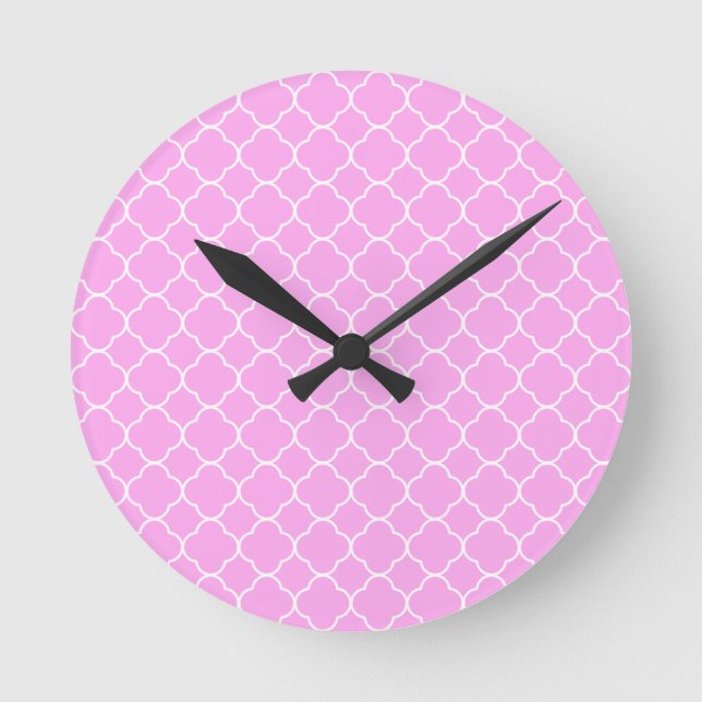 Horloge Ronde Motif Quatrefoil Rose Et Blanc (Recto)