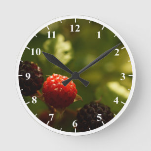 Horloge ronde moyenne de la framboise
