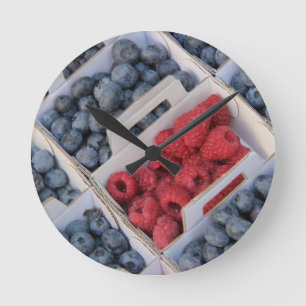 Horloge Ronde myrtilles et framboises