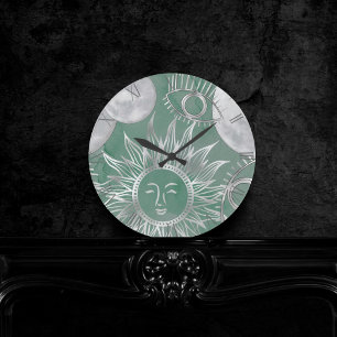 Horloge Ronde Mystique solaire   Dusty Green Silver Moon Stars S