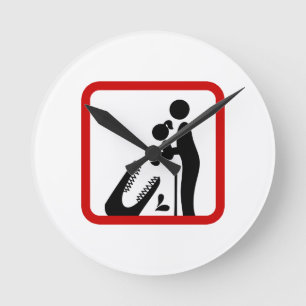 Horloge Ronde Ne pas nourrir sa fille au Zoo du Crocodile