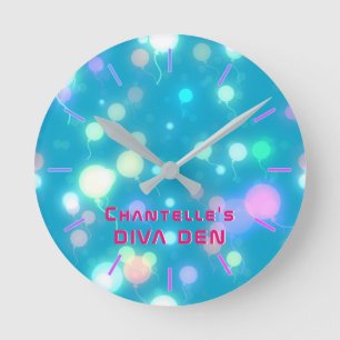 Horloge Ronde NEON DIVA DEN - Blue Lights Girls Personnalisé