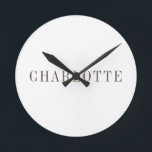 Horloge Ronde Nom professionnel minimaliste élégant<br><div class="desc">Différentes options de taille et de type,  Outil de création facile à utiliser. Vous n'avez qu'à modifier le nom.</div>