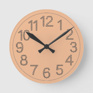 Horloge Ronde Nombres de fer à cheval chanceux sur fond pêche po