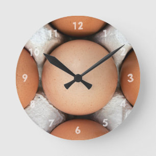 Horloge Ronde OEufs dans une boîte