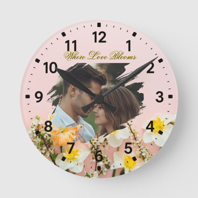 Horloge Ronde Où l'amour fleurit | Romance de printemps personna (Recto)