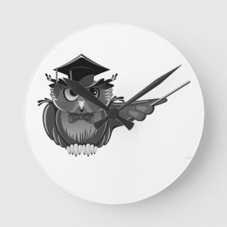 Horloge Ronde Owl in Graduation Hat Funny Graduation 2026 Guide
