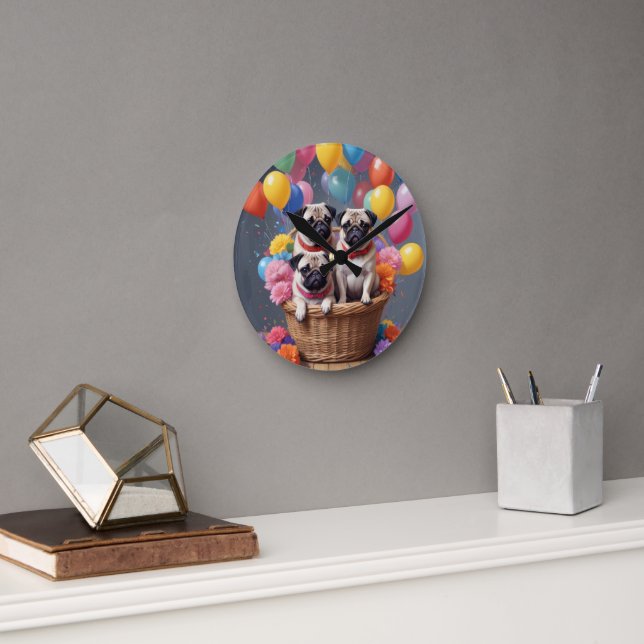 Horloge Ronde Panier rempli de Carlins et de ballons (Bureau)