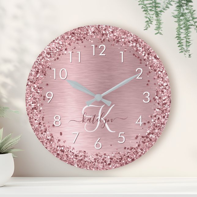 Horloge Ronde Parties scintillant en métal brossé rose pâle Nom  (Créateur téléchargé)