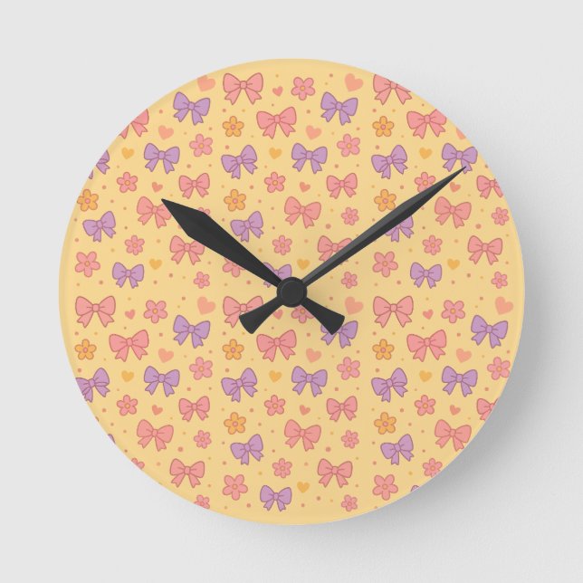 Horloge Ronde Pastel Bows & Flowers Pattern – Cute Yellow Girly  (Recto)