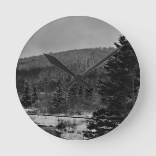 Horloge Ronde Paysage de Milou en noir et blanc