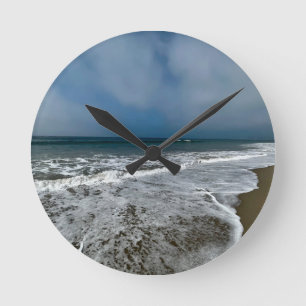 Horloge Ronde Père Noël Monica Beach en automne.