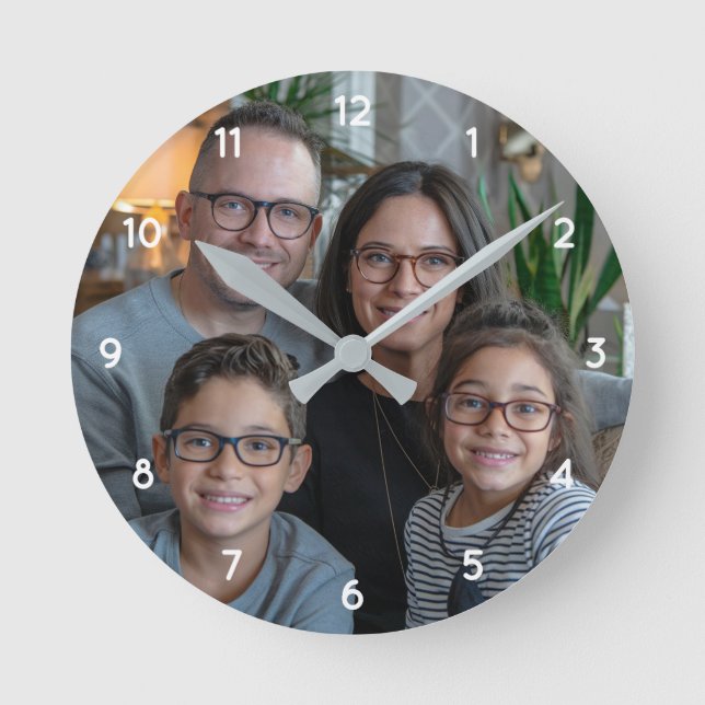 Horloge Ronde Personnalisez votre propre photo de famille person (Recto)