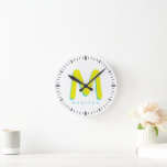 Horloge Ronde Petit Cute Fun Custom Nom 3D Monogram<br><div class="desc">Cute monogrammed kids clock with your custom name as well as a shadow initial in citrus and mint. Moderne,  minimaliste,  simple,  et fun,  this typographiy driven design makes for a cool personalized vend !</div>