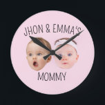 Horloge Ronde Photos personnalisées Enfants, cadeau de la fête d<br><div class="desc">Personnalisé 2 Photos Enfants cadeau pour maman Papa Grand-mère Grand-père,  idéal pour femme et mari</div>