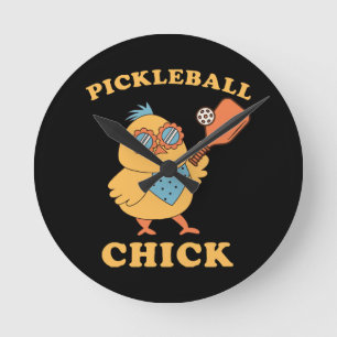 Horloge Ronde Pickleball Chick - rétro