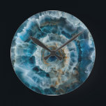Horloge Ronde Pierre bleu Macro photo Agate Marbre<br><div class="desc">Cette conception peut être personnalisée en choisissant l'option Modifier la conception. Vous pouvez également transférer sur d'autres objets. Contactez-moi à l'adresse colorflowcreations@gmail.com ou utilisez l'option conversation en haut de la page si vous souhaitez avoir cette conception sur un autre produit ou si vous avez besoin d'aide pour cette conception. Je...</div>