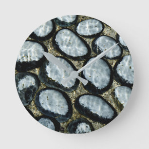 Horloge Ronde Pierres sous l'eau