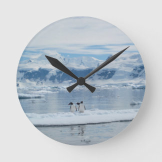 Horloge Ronde Pingouins sur un iceberg