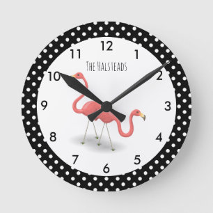 Horloge Ronde Pink Flamingo with Black Polka Dots