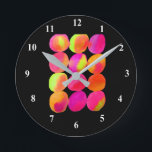 Horloge Ronde Pop art néon aquarelle<br><div class="desc">Aquarelle art original de Sacha Grossel de cercles de néons aux couleurs vives de jaune,  orange rose et violet. original et lumineux. Pop art coloré</div>