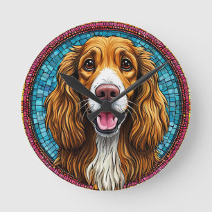 Horloge Ronde Portrait de chien avec fond inspiré de la mosaïque