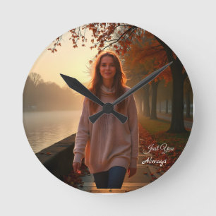 Horloge Ronde Portrait Personnalisé D'elle – Un Cadeau Spécial P