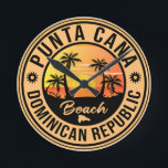 Horloge Ronde Punta Cana République Dominicaine - Souvenir Rétro<br><div class="desc">Conception de plage rétro Punta Cana pour des vacances. Punta Cana île des Caraïbes souvenir Vintage pour voyager sur l'île des Caraïbes. Tableaux de plage de Punta Cana pour les vacanciers et routards dominicains. Punta Cana dans les Caraïbes souvenir rétro. Conception pour routards et voyage en République Dominicaine. île des...</div>