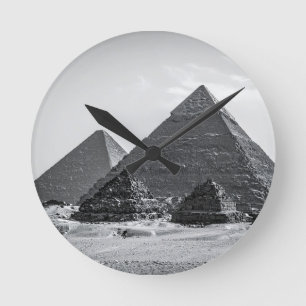 Horloge Ronde Pyramides noires et blanches