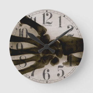 Horloge Ronde Rayon X humain noir et blanc vintage de main