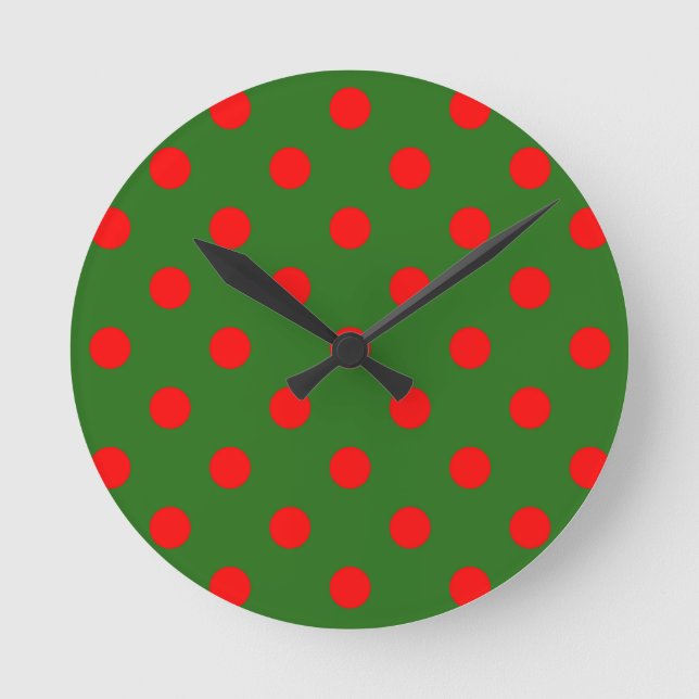 Horloge Ronde Red On Green Polka Dots Pattern Design  (Recto)