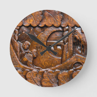 Horloge Ronde Regard oriental en bois découpé