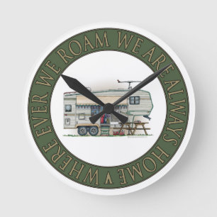 Horloge Ronde Remorque mignonne de voyage de campeur de