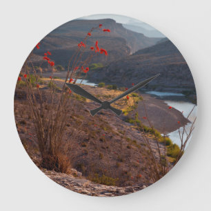 Horloge Ronde Rio Grande traversant le désert de Chihuahuan