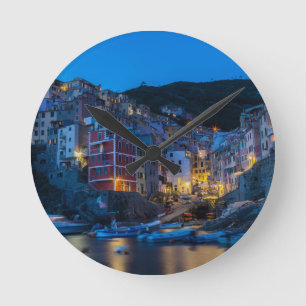 Horloge Ronde Riomaggiore la nuit Cinque Terre Ligurie Italie