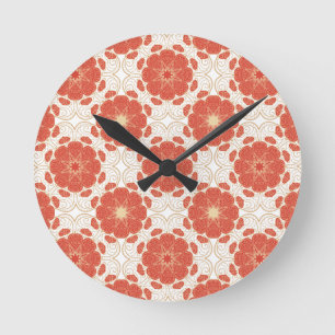 Horloge Ronde Rouge et motif floral de dentelle d'or