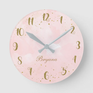 Horloge Ronde Rouge Pastel & Éclaboussures Dorées Moderne Person