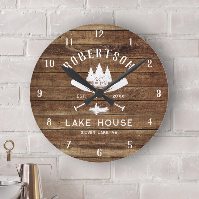 Horloge Ronde Rustic Wood Family Lake House Fisherman Trees (Créateur téléchargé)