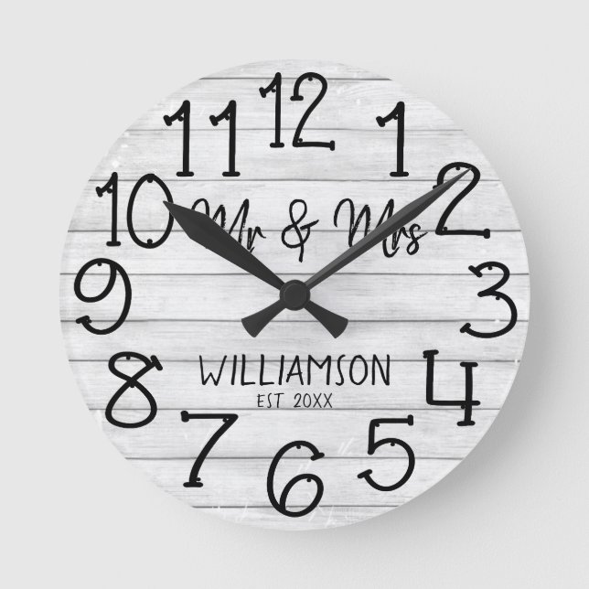Horloge Ronde Rustique Faux Plancher en bois Nom personnalisé (Recto)