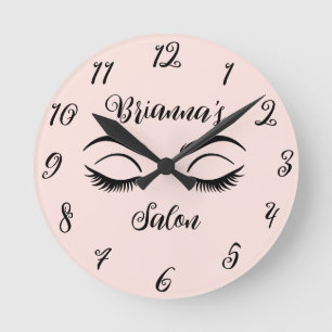 Horloge Ronde Salon de Beauté Rose Chic Personnalisé