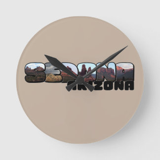 Horloge Ronde Sedona Arizona Grande Lettre - Vue Montagne