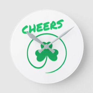 Horloge Ronde Shamrock de Clover Vert et Blanc Élégant