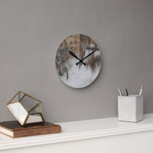 Horloge Ronde Silence d'hiver près de la fenêtre