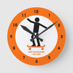 Horloge Ronde Skateboardeur sur son skateboard personnalisé