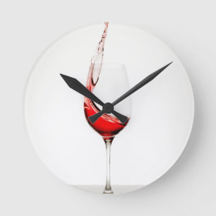 Horloge Ronde splash en verre de vin