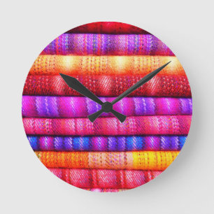 Horloge Ronde Tas de tissu coloré rayé
