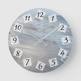 Horloge Ronde Tempête de plage d'Ocean Waves