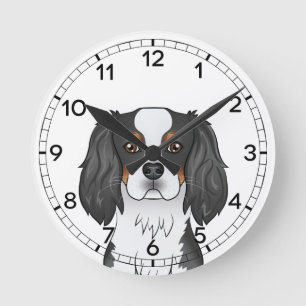 Horloge Ronde Tête de chien Cavalier King Charles Spaniel tricol
